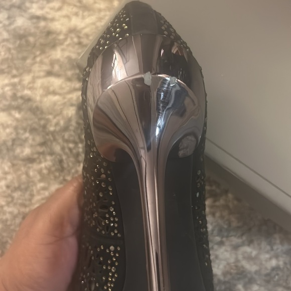 MA- Peacock BCBG BLACK LASER CUT SUEDE HEEL - Picture 6 of 10